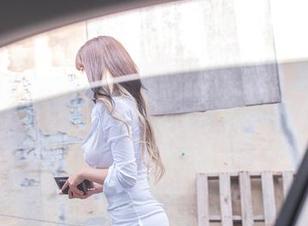 泳池边的夏天：Aram(아람)高清之旅，保证没经过水的干扰，你看太兴奋了！
