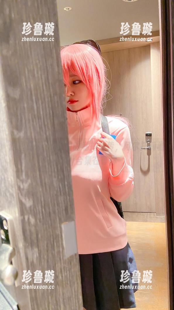 Arty亚缇 这里是Arty亚缇的私拍外传,阿尔托莉雅Lily合集在等你