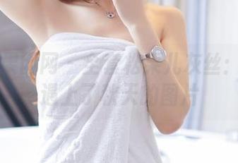 GIRLT果团网 – 全套松果儿灰丝：当夏天遇上了秋天的图片
