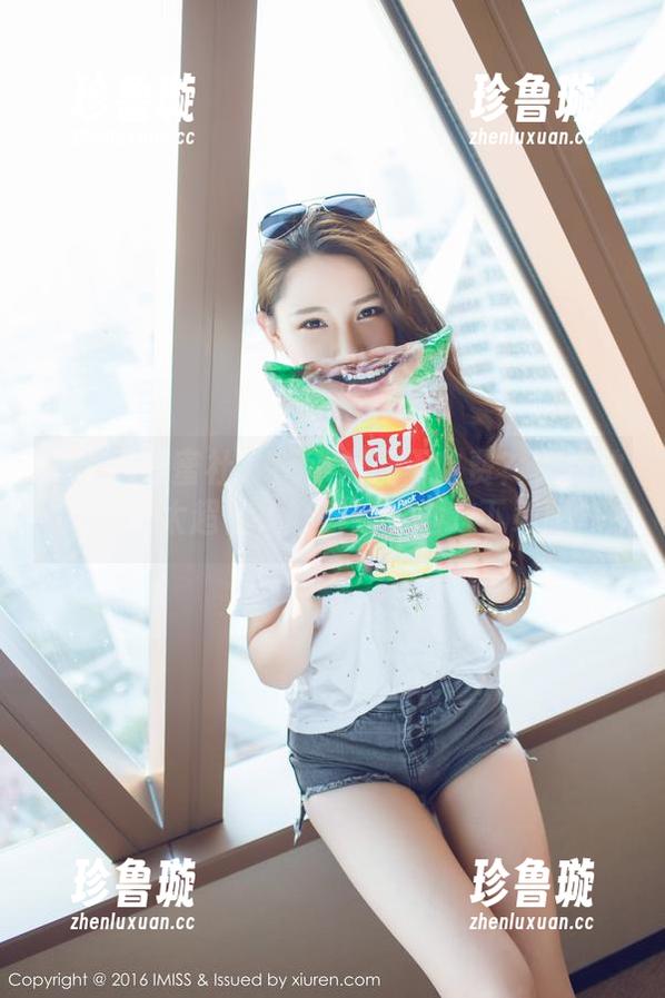 IMiss爱蜜社-酥小白 IMiss爱蜜社 - 酥小白说不收费?免费的清纯也太超值,赶紧找个地方下载吧!