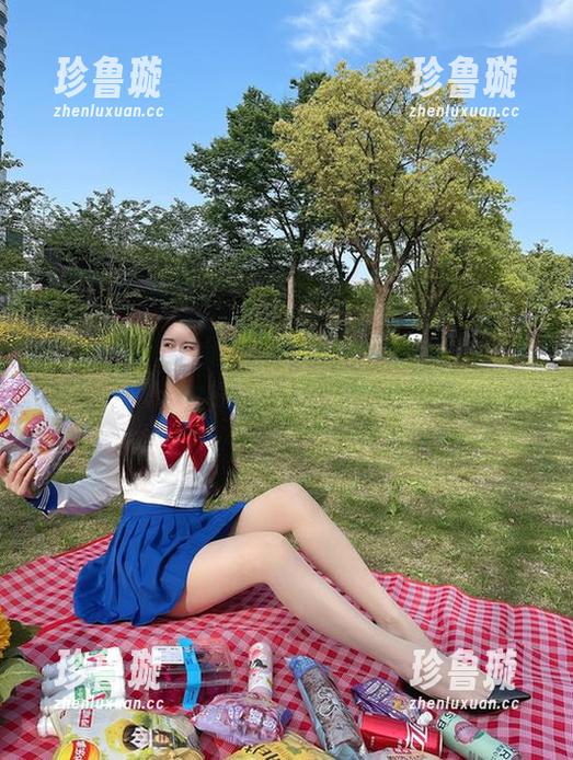 July芝岚 微密圈 - 私拍黑白双色大揭秘:July芝岚如何玩转反差萌?