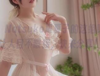 眨眼间，Natsuko夏夏子的这组眼镜图集让人目不暇接，快来分享！