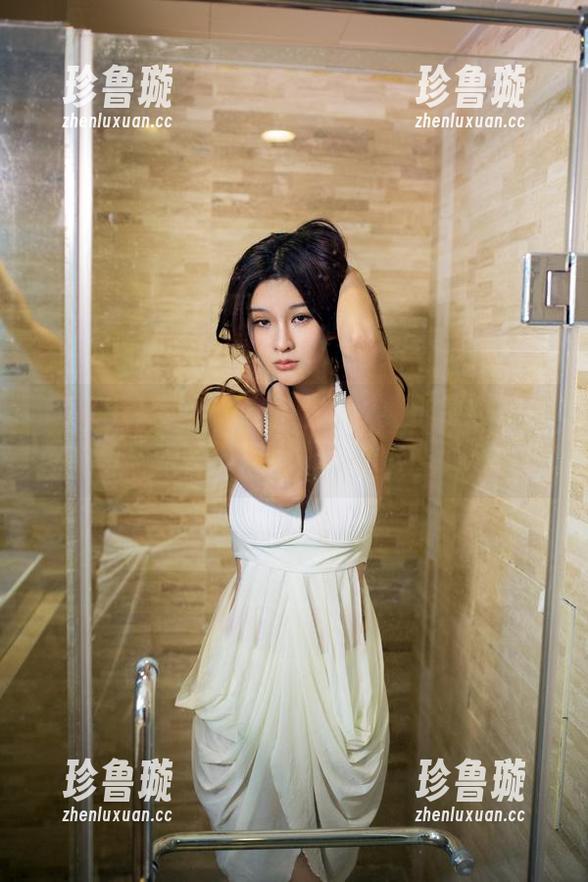 TuiGirl推女郎-赵惟依 TuiGirl推女郎 - 你信吗?赵惟依在户外图集中跟云聊得火热,私拍堪比谈恋爱。