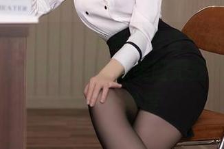 Xiuren秀人网 – 高清图警告！杨晨晨sugar用低胸吊带和丝袜美腿把我们拖入了另一个维度