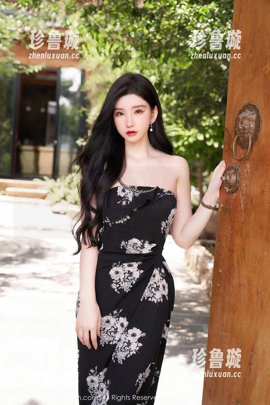 Xiuren秀人网-程程程 Xiuren秀人网 - 精选黑白,程程程教你:生命不止是彩色的,还能有深邃的黑白!