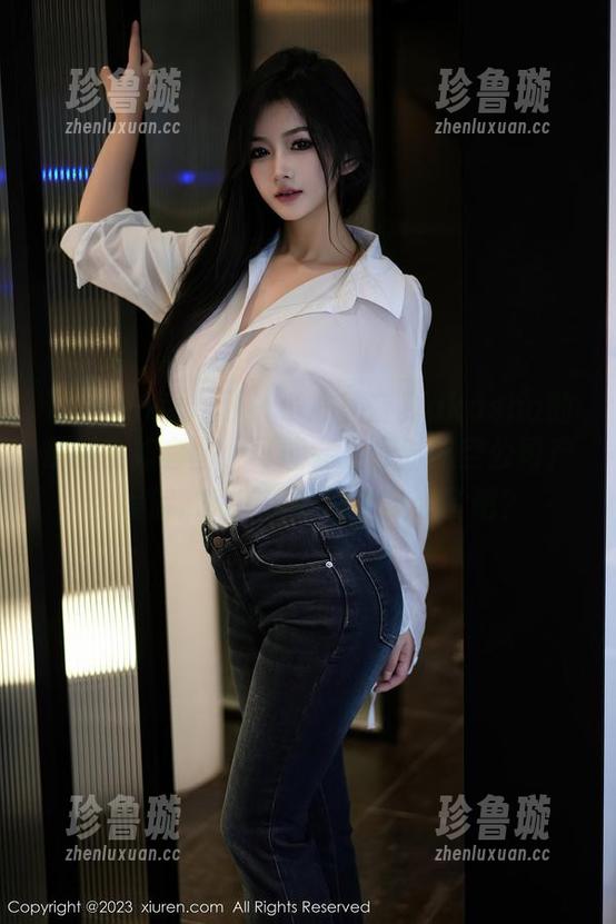 Xiuren秀人网-蓝夏akasha Xiuren秀人网 - 小心!蓝夏akasha的最新空姐套图,可能会让你对航空公司产生误解...啊,误解也太美好了吧?