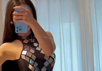 微密圈 – 这可能是无可替代的最新照片！不爱笑的赛琳用黑网和钻石开启了美的新境界！