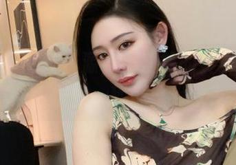 微密圈 – 高清资源，不爱笑的赛琳的温柔似乎能让人恍惚一秒…是我想多了嘛？