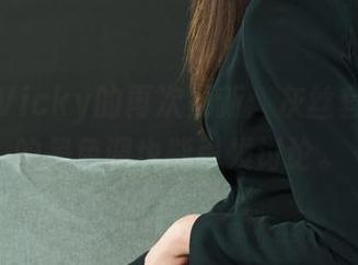 丽柜 – Vicky的再次更新：灰丝套图，真的是色调也能引发讨论。