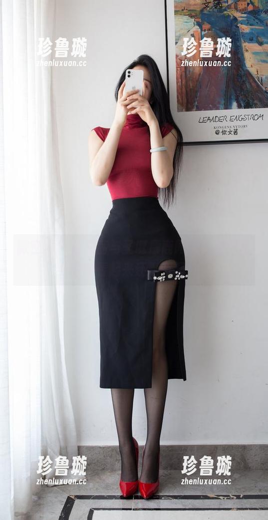 你文茜 微密圈 - 你文茜与圣诞麋鹿同框,美图里的鹿看起来还挺有趣!