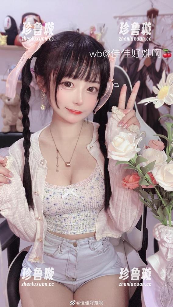 这组私房合集中，佳佳酱ovo偷偷藏匿的神社少女人设