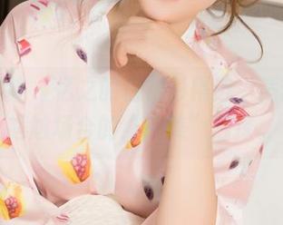 克拉女神 – 忆之的白衬衫精选，适合各种尴尬场合的“完美”选择。
