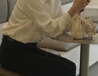初夏女神 – 柒柒婚纱写真：就像打开了一瓶汽水，啧啧一声，气泡四溅，精选特供！