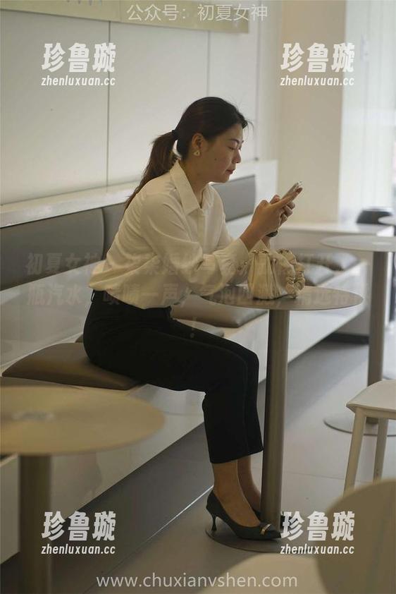 初夏女神-柒柒 初夏女神 - 柒柒婚纱写真:就像打开了一瓶汽水,啧啧一声,气泡四溅,精选特供!