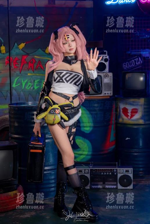咬人小小兔 瞧瞧这兔子!咬人小小兔的万年萝莉纳西妲,原图比想象中要不羁多了。