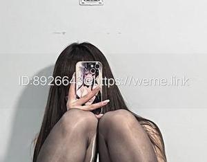 微密圈 – 在婉柔yyyy美腿的高清写真下，我终于理解了什么叫做想要飞