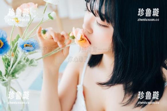 看，在线美图中宋哈娜(송하나)的新宠——Rogle紧身裤，今天你心动了吗？