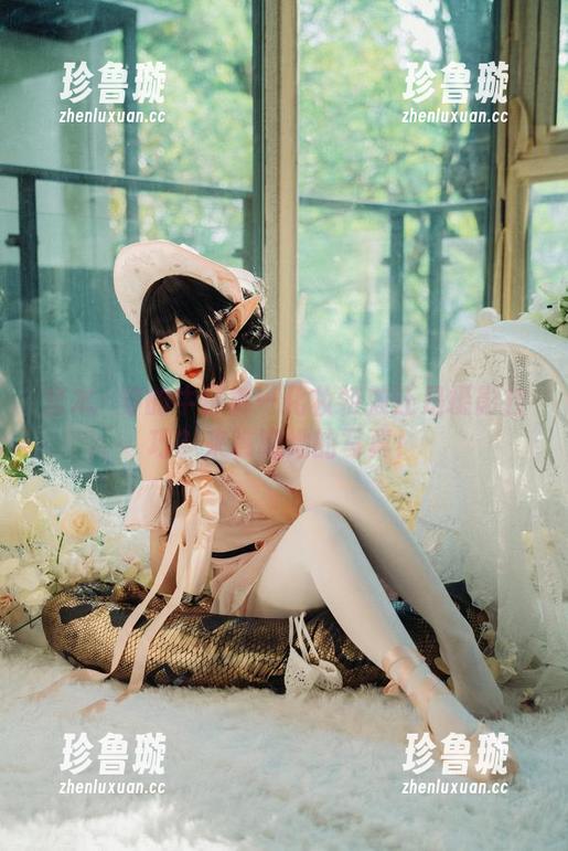 宫本桜 宫本桜穿的牛仔裤—化妆特效还是摄影技巧?来瞧瞧她的写真!