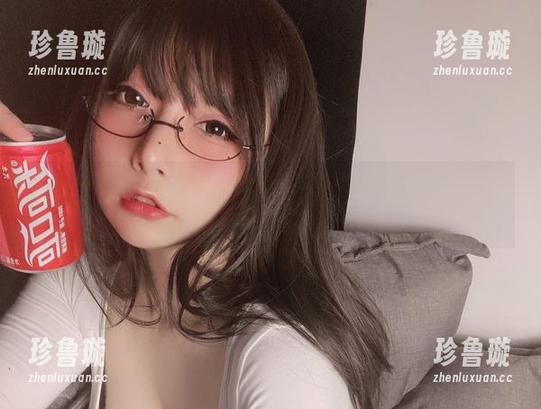 回眸一瞬，小泉学姐吖的天台美图果然不太一样，拍得太会撩了！