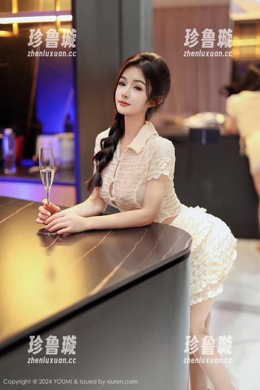 尤蜜荟 - “无圣光”聊点正经的？不柠bling的女王很有意思哦！