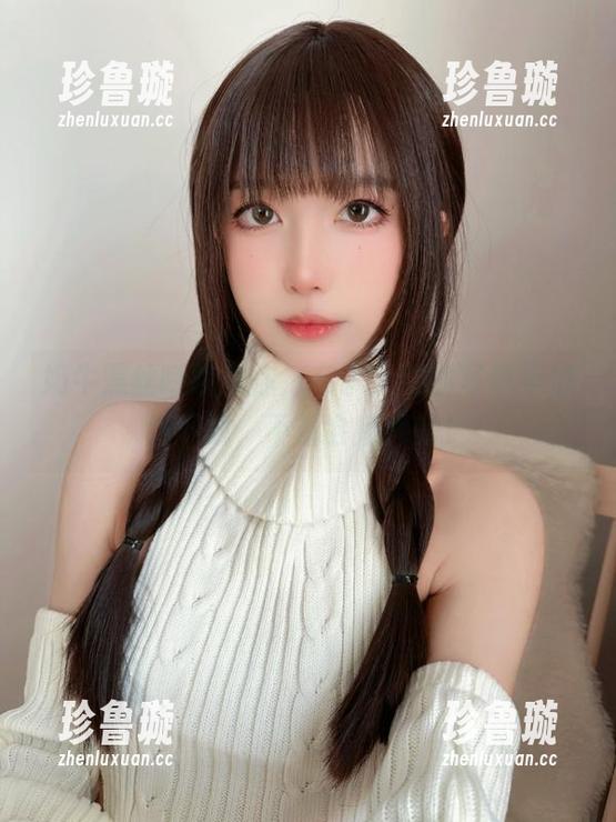 奶牛黑丝呼唤着你，布丁大法的写真集值得下载，不看会后悔的！