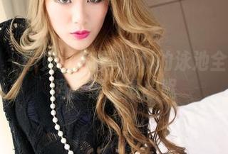 推女神 – 你见过苏糯米Mi的泳池全套写真吗？惹人遐想呢