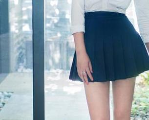 推女郎 – 零负担运动，何何夕的套图分享给你一抹懒散的色彩