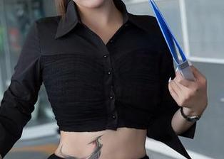 星颜社 – 何晨曦的高清女仆写真，恨不得整个屏幕都被她的气场占据。