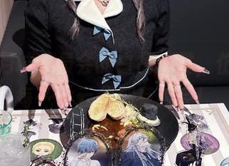 精选：月城委员会的白裙大赏，仿佛她跟每一片云朵都有约会！