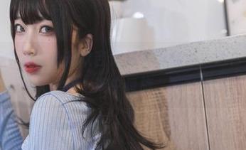 看！杏仁曲奇变身升玖吉他的双手魔法，这合集让我脑海中盘旋
