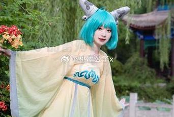 看！桃墨公子的蕾姆cos，仿佛时间都停止了一瞬