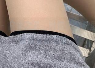 微密圈 – 白裙之下，桃脱了合集里的每一张图都在呢喃。