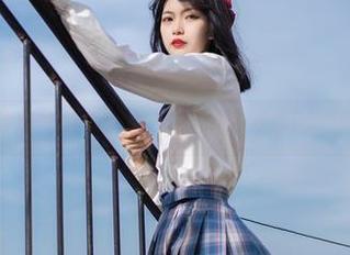突如其来的裤里丝，梨瑾瑾的写真恨不得下载全部！