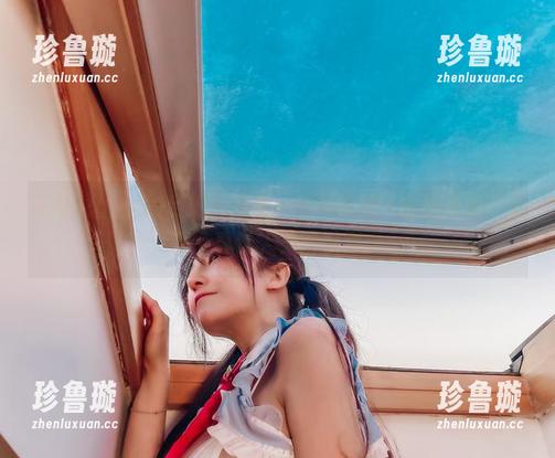 在樱晚gigi的自拍资源里，原图随便一瞥都像是打了光，真让人无言以对。