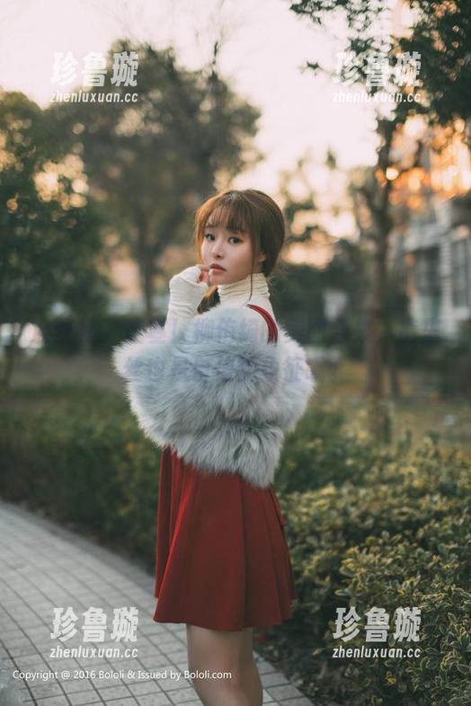波萝社-柳侑绮 波萝社 - 哇塞!柳侑绮的美图合集,裤里丝也是自信的象征哦。