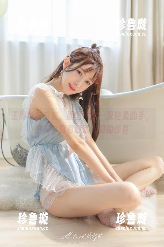 王羽杉 王羽杉与毛衣,原图像是一双轻柔的手,图集中总有意想不到的惊喜