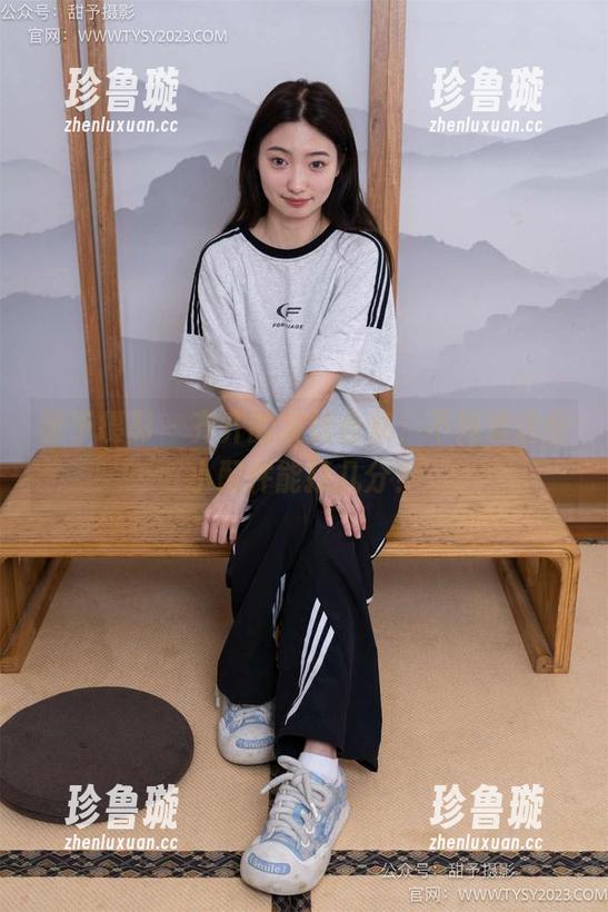 甜予摄影-齐齐 甜予摄影 - 齐齐的灰丝合集,不知道这些小配件能打几分?