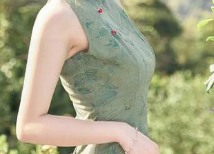 秀人网 – 古月小同学，和服写真里的风铃声，耳边隐隐传来一丝淡淡的风情……