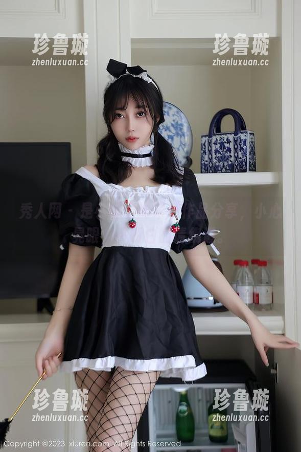 秀人网-是小逗逗 秀人网 - 是小逗逗的眼镜作品分享,小心晃眼,不明白的请绕道。