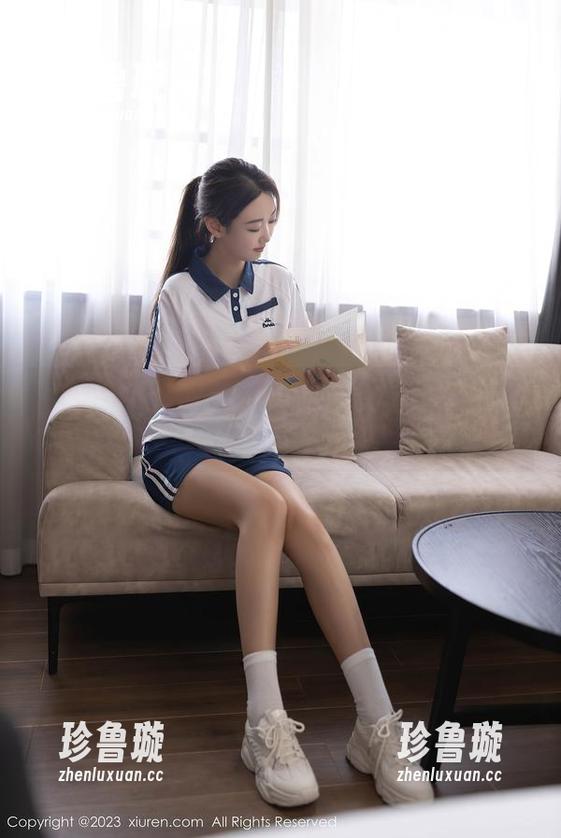 秀人网 - 更新原图：绮里嘉ula的海边心愿旅拍—爽到怀疑人生的每一秒。