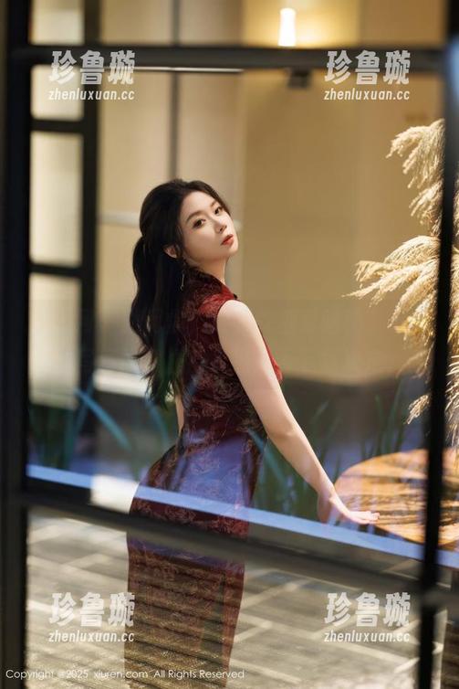 秀人网-软糖爱喝奶 秀人网 - 就问你,被“软糖爱喝奶”这白丝写真捶得心口发热是否下载决定?