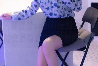 秀人网 – 陆萱萱cecillia的女神写真，和我的壁纸简直有种微妙的默契。