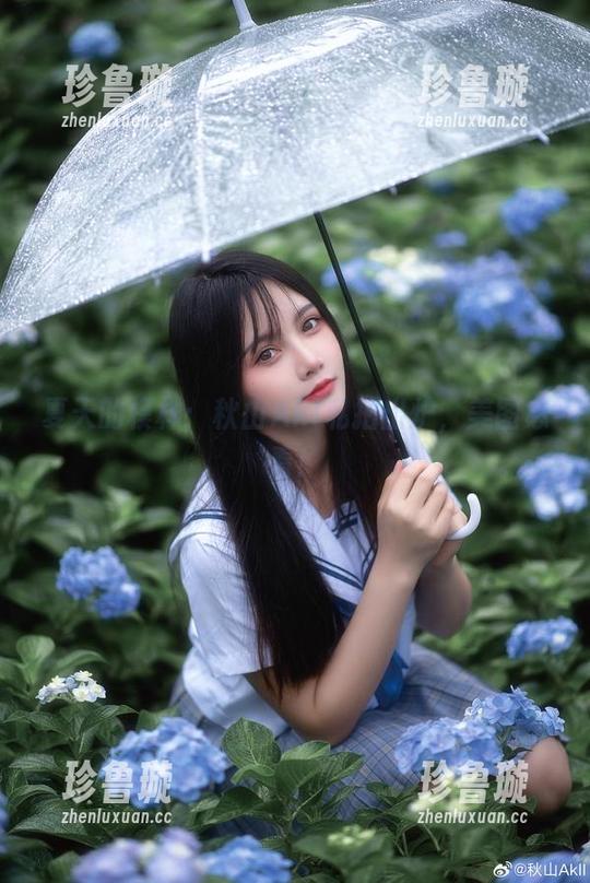秋山AkI 夏天的模样:秋山AkI私拍出炉,美图必看!