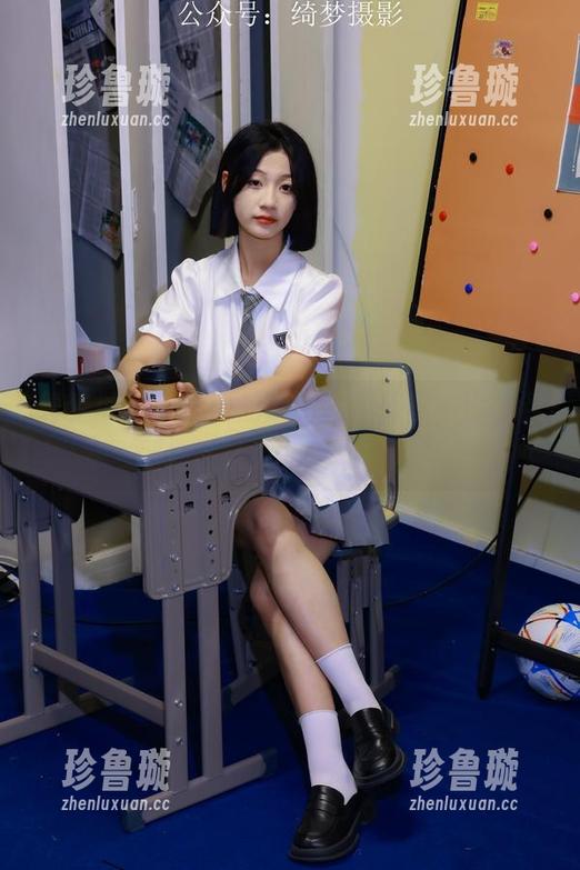 绮梦摄影-娜娜 绮梦摄影 - 娜娜的原图短裤探秘,没想到图册会让我一直往下翻。