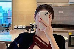 微密圈 – 高清画质下的脸红Dearie：红色绑带，挑逗着我的视线