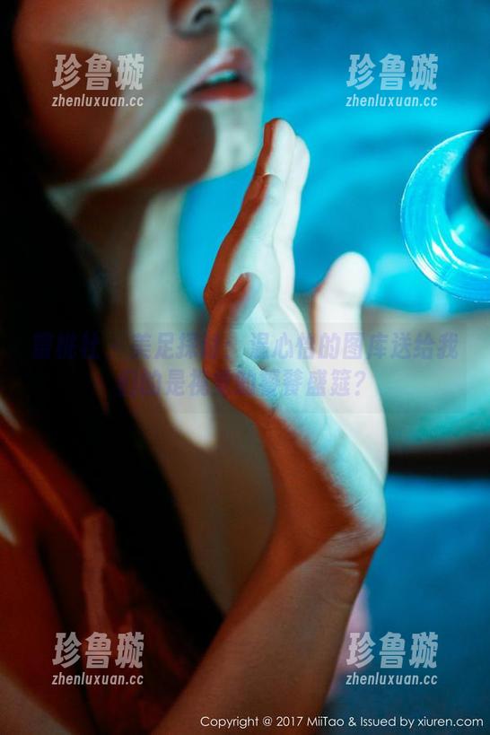 蜜桃社 - 美足探讨：温心怡的图库送给我们的是视觉的饕餮盛筵？
