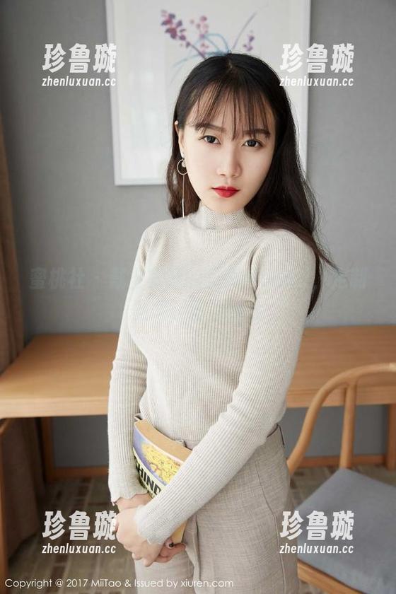 蜜桃社-萌美Moemi 蜜桃社 - 戴上眼镜的萌美Moemi,定制图集让时光静止