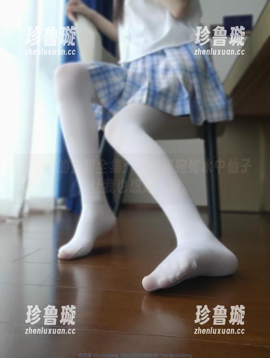西尔酱 浴缸里的光阴全集:西尔酱宛如水中仙子,让我也想泡一泡。