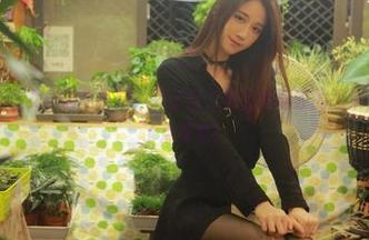 微密圈 – 在女仆装里打转，轩子巨二兔轻松驾驭的图集，精选多了点暖意！