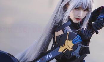 棉袜也可以这么美？铁板烧鬼舞w的写真让人想多看几眼。